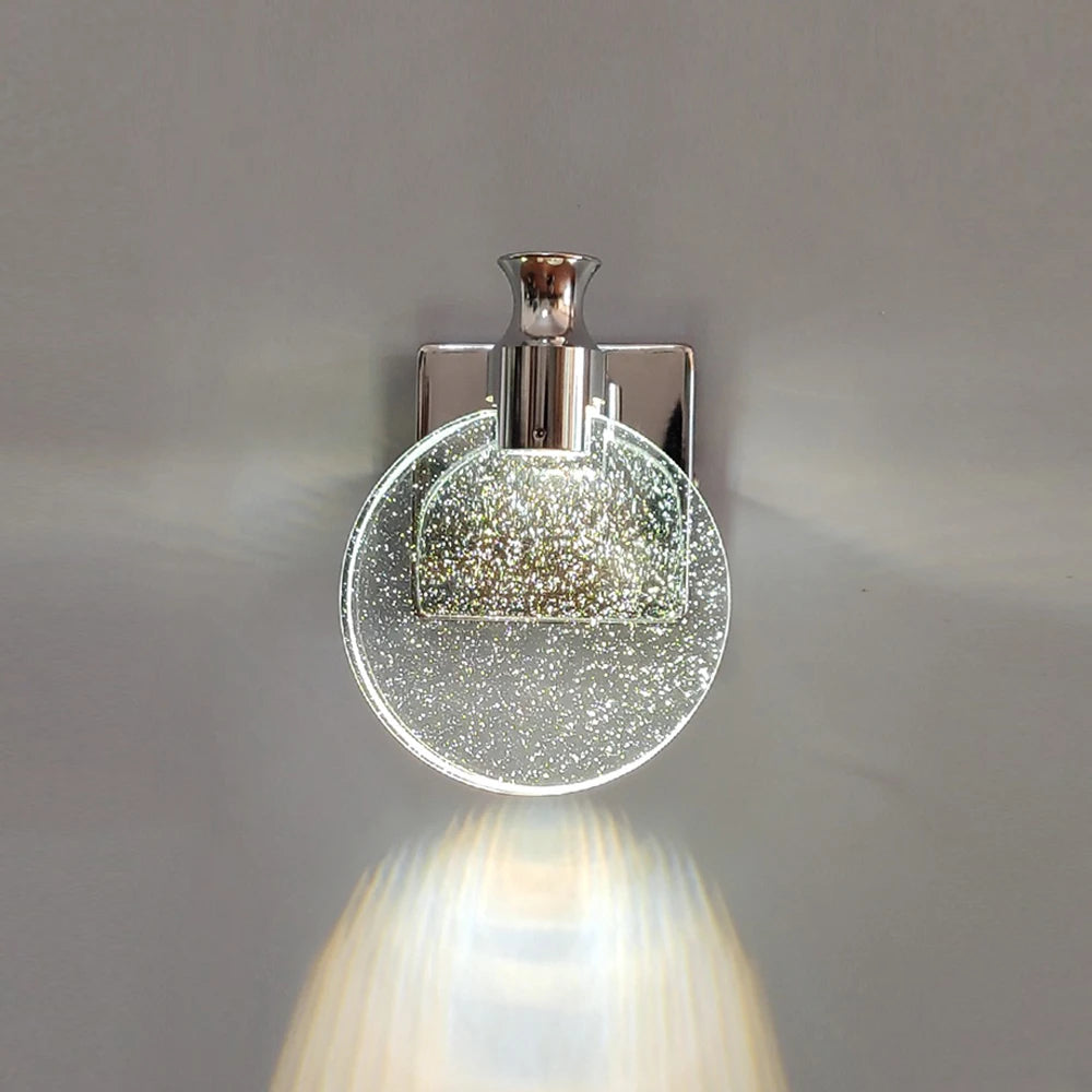 LumeGlow - Élégante lampe murale en forme de goutte d'eau