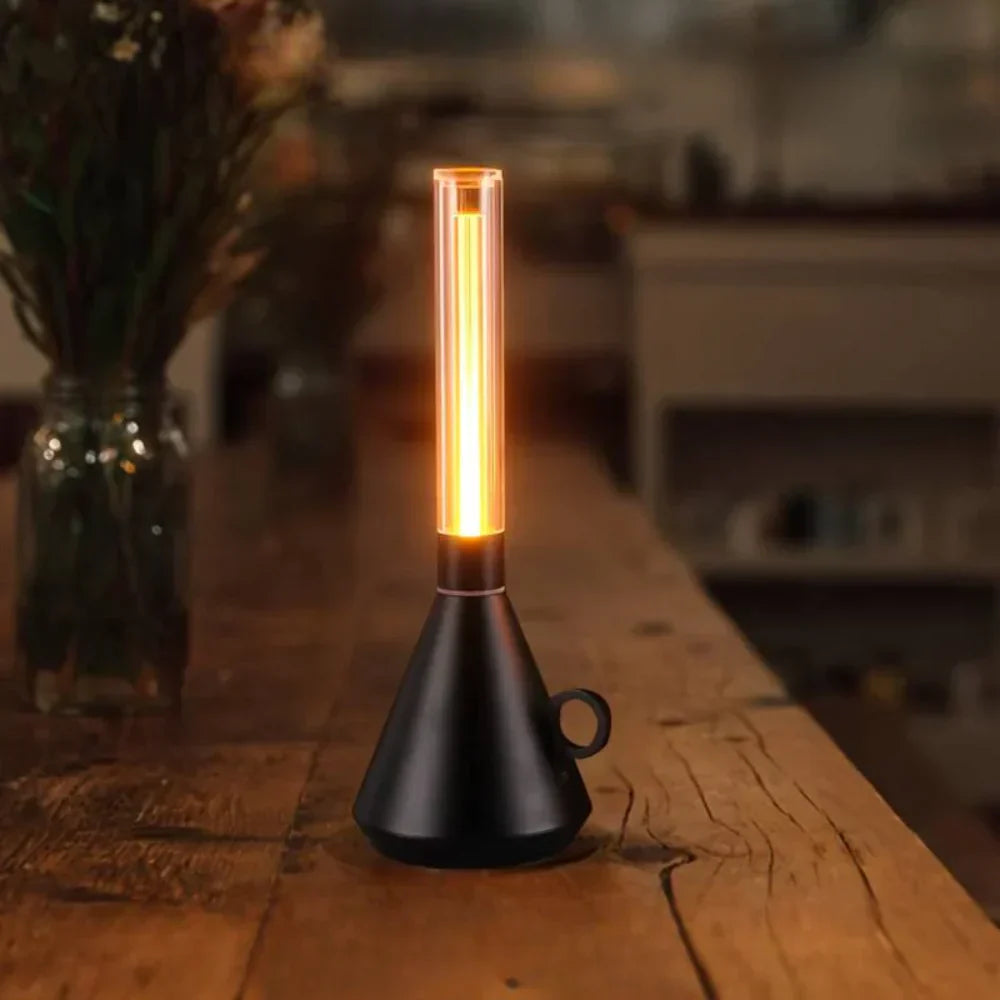 LumiCone - Lampe de table LED moderne avec tube transparent et base conique