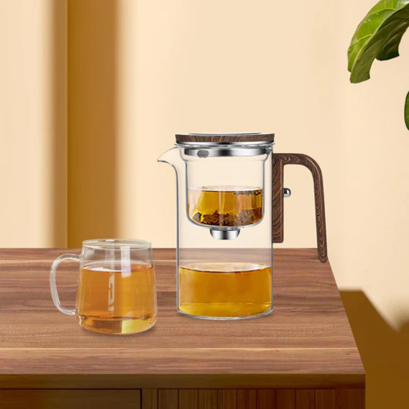 Verseuse en verre résistante à la chaleur ClearPour avec poignée en bois – Élégante infusion