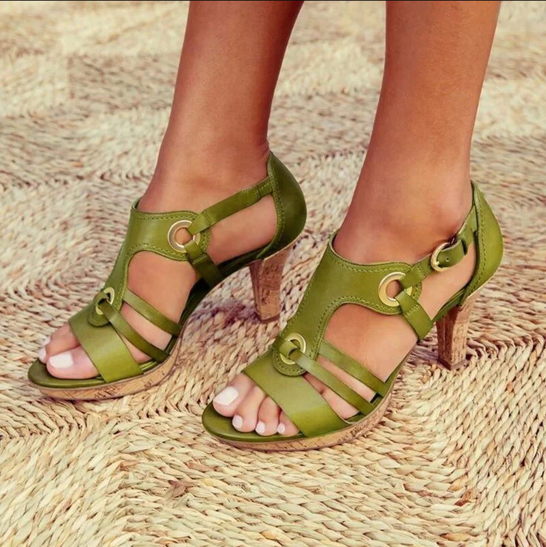 Claudia - Sandales à talons et bout ouvert à brides multiples