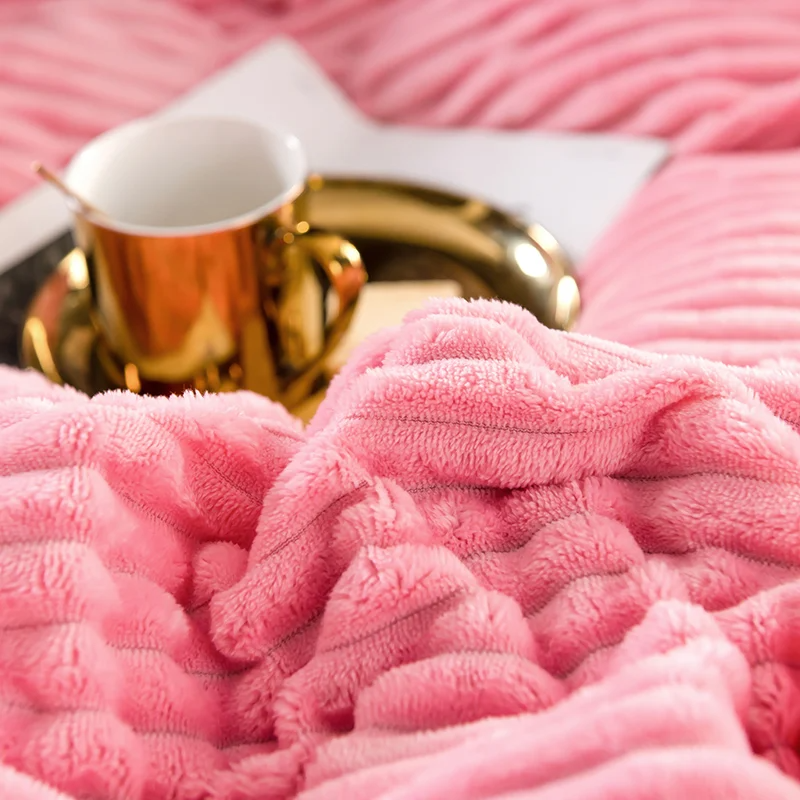 FluffyHaven Couverture en Peluche Douce – Confort et Chaleur Ultimes