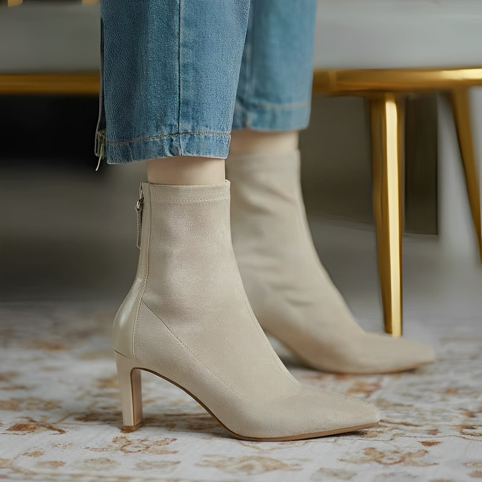 Bottines Freja Élégantes à Talon Haut et Fermeture Éclair