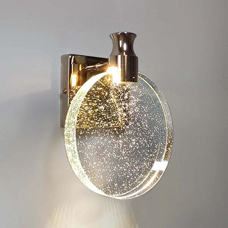 LumeGlow - Élégante lampe murale en forme de goutte d'eau