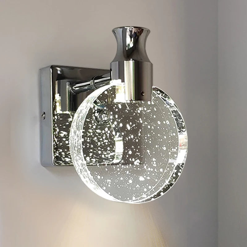 LumeGlow - Élégante lampe murale en forme de goutte d'eau
