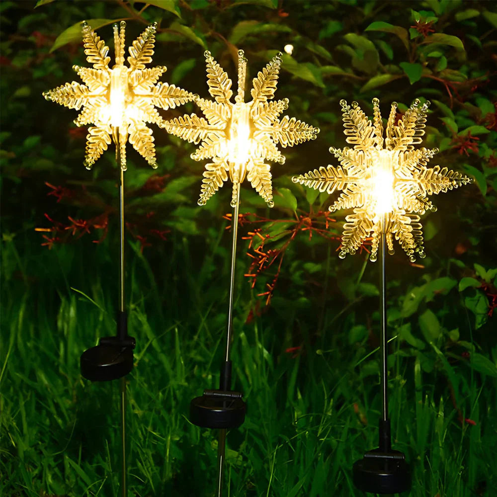 FrostyGlow - Lumière décorative en forme de flocon de neige à LED solaire étanche pour pelouse