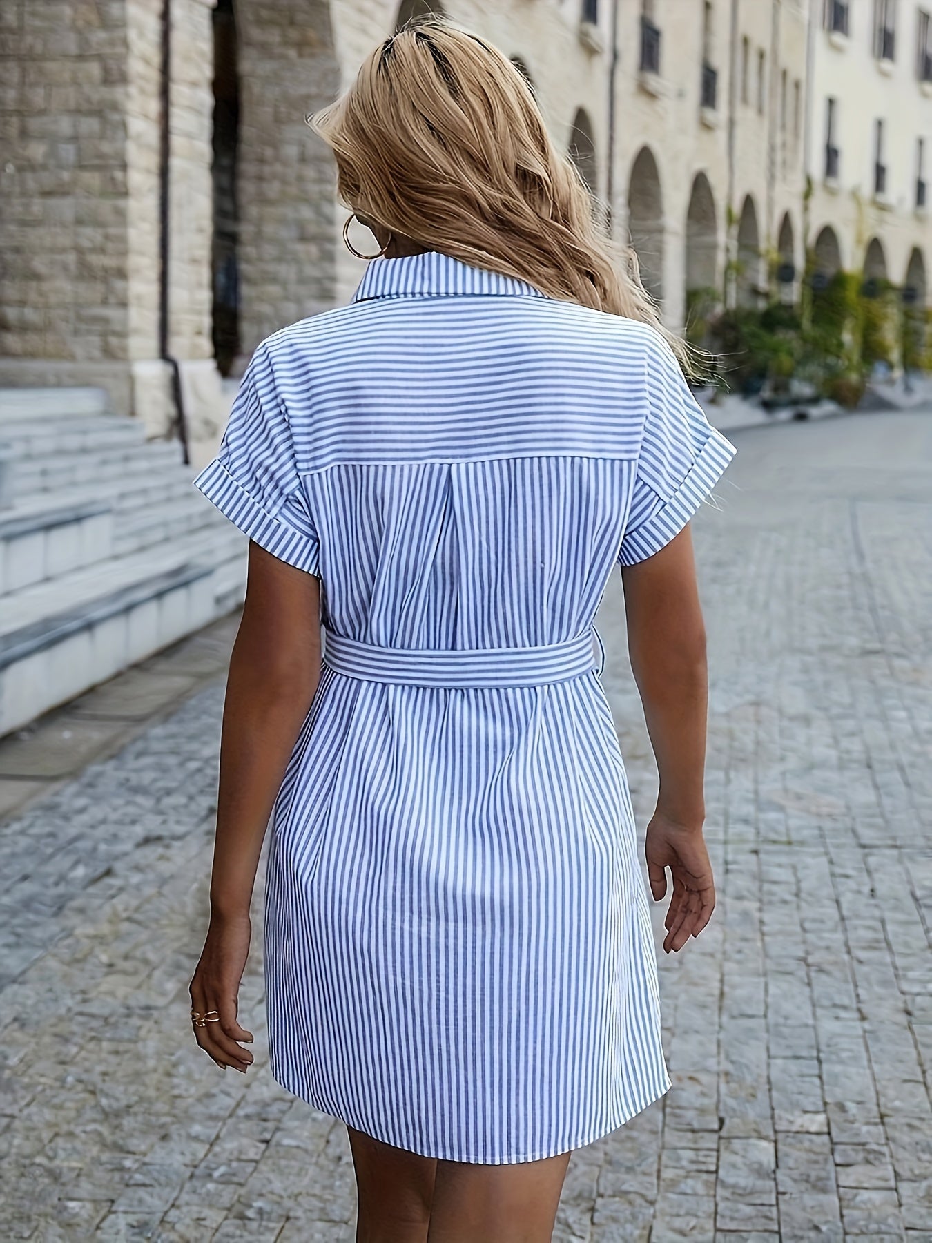 Sofie | Robe chemise ample avec col et boutons