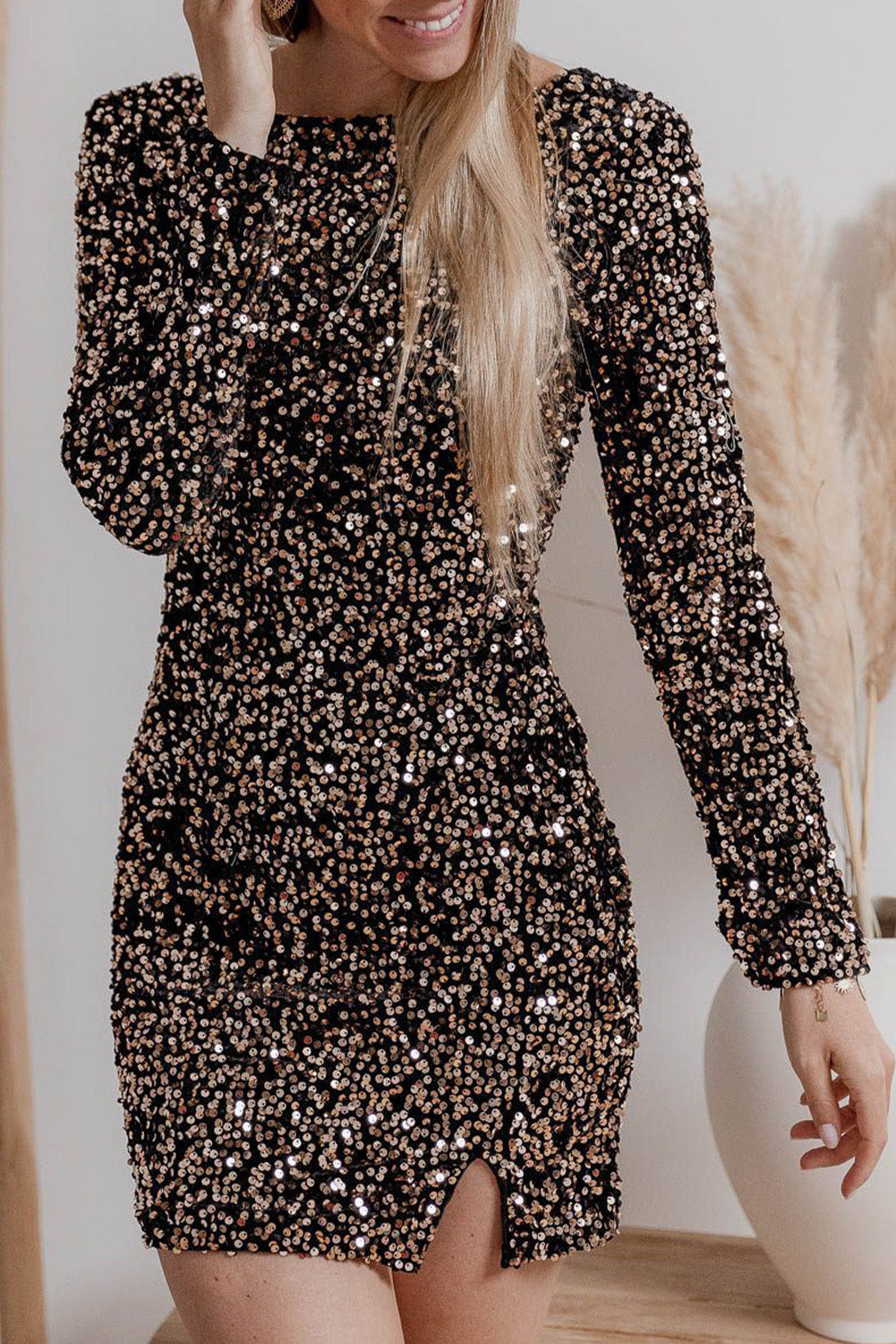 Sofia - Mini robe avec paillettes et fente