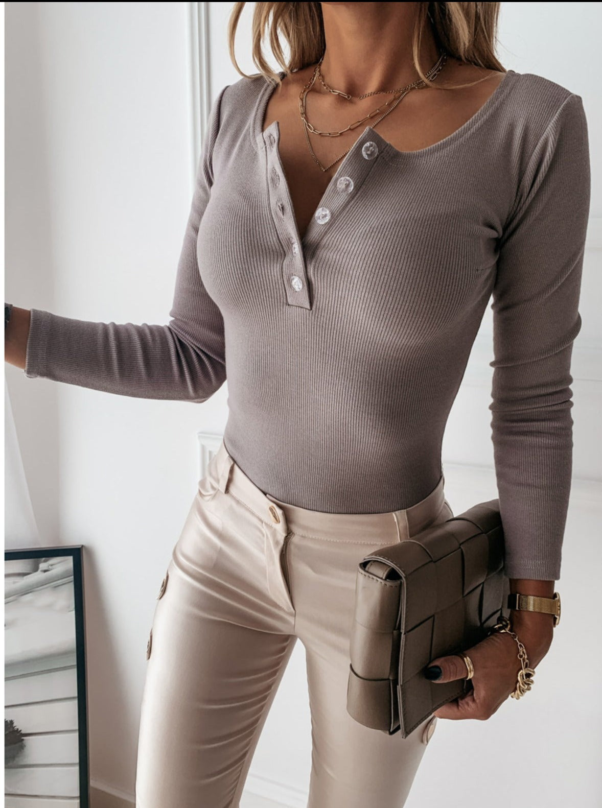 Marta - Blouse classique à manches longues avec fermeture à boutons