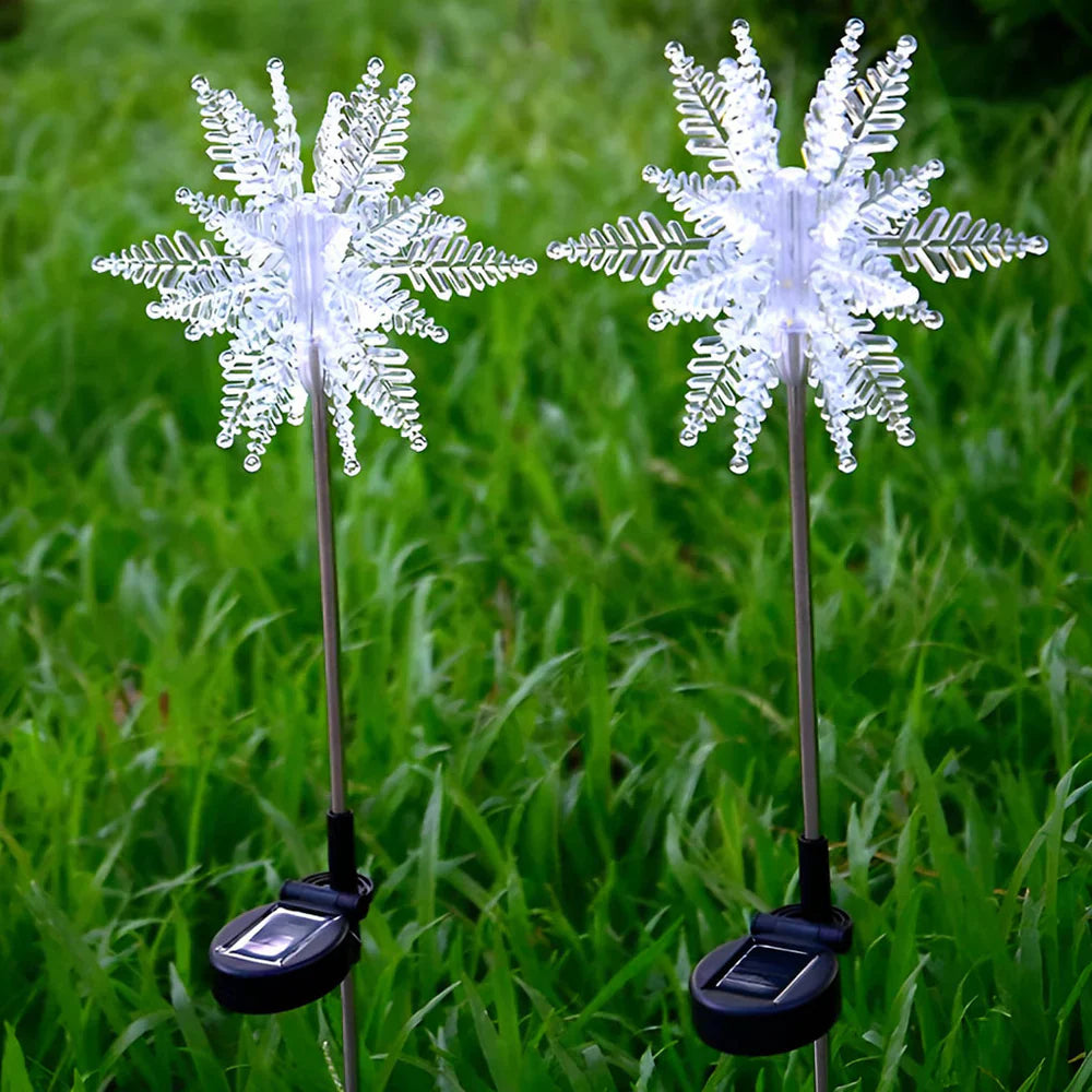 FrostyGlow - Lumière décorative en forme de flocon de neige à LED solaire étanche pour pelouse