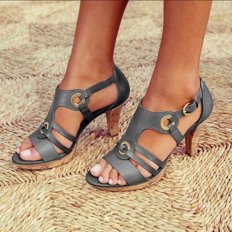 Claudia - Sandales à talons et bout ouvert à brides multiples