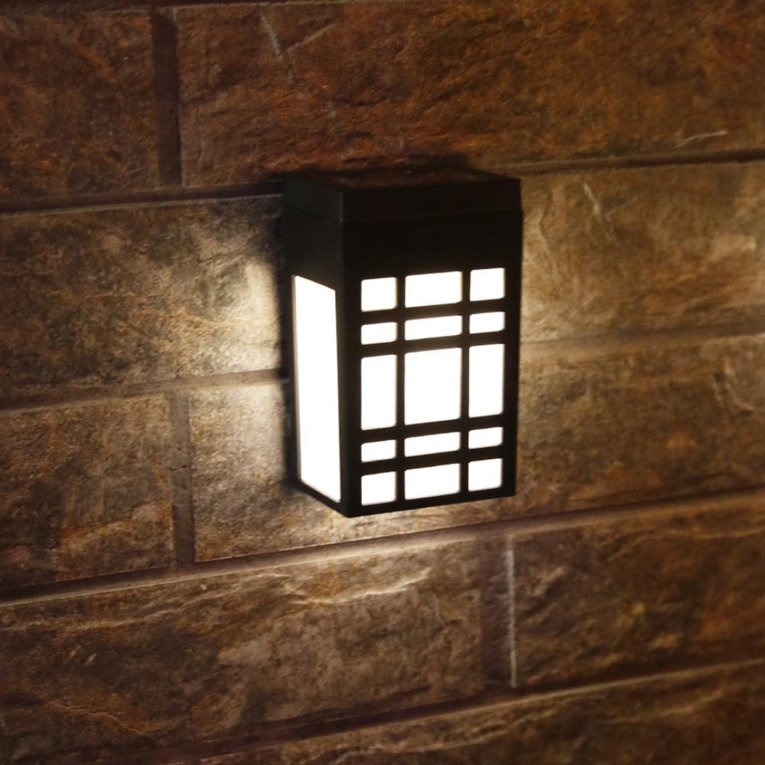 LumiGuard – Lampe solaire intelligente avec commande de capteur automatique