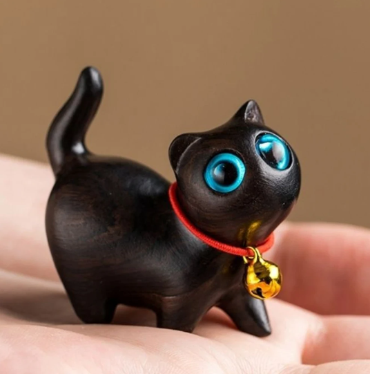 Jolis figurines de chats pour la décoration
