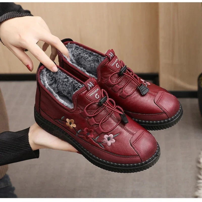 Victoria - Chaussures élégantes à enfiler brodées