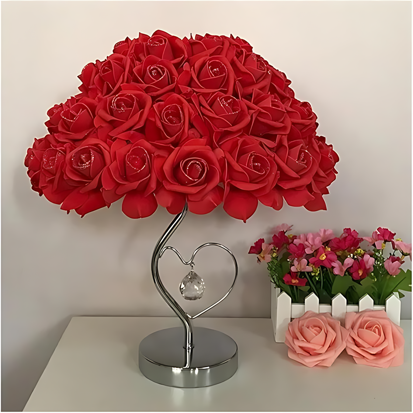 RoseLuxe - Lampe décorative élégante avec support en argent