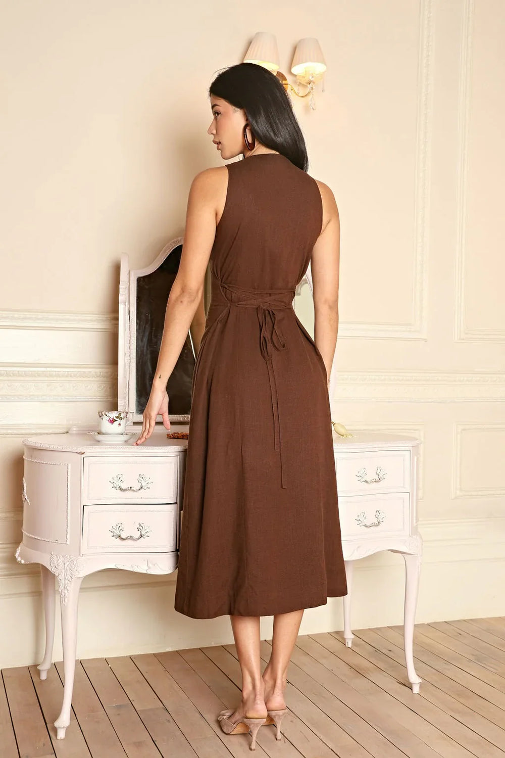 Ariane - Robe Midi Sans Manches avec Boutons