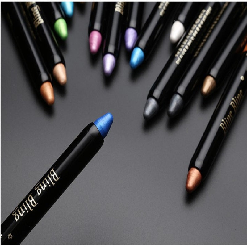 Crayons à paupières Præcisions Linea avec base et effet superposé