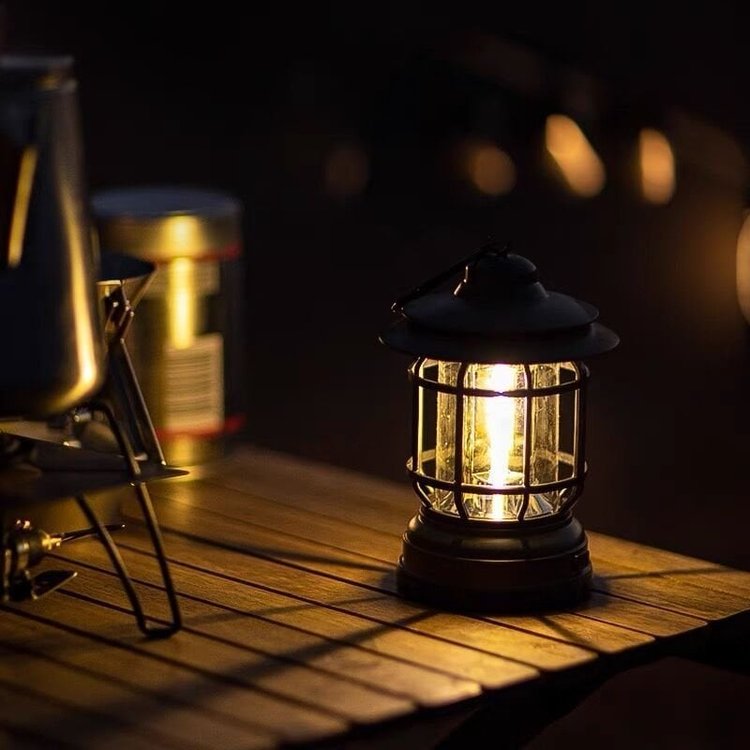 RetroLume – Lustre Vintage avec Abat-jour Élégant pour Lampes Pendantes Nostalgiques