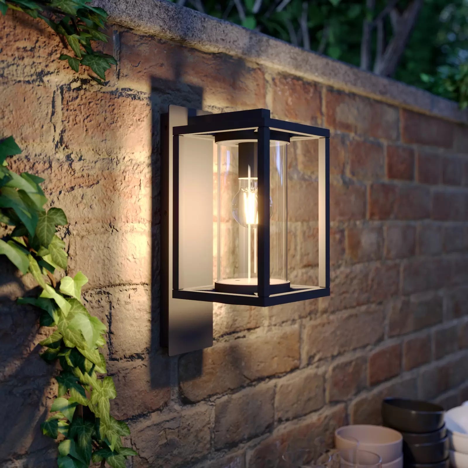 LumiGlow – Applique murale extérieure industrielle moderne