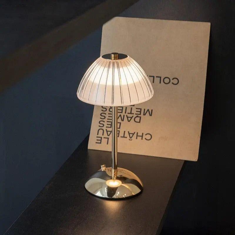 LumiCryst – Lampe en cristal LED sans fil avec commande tactile