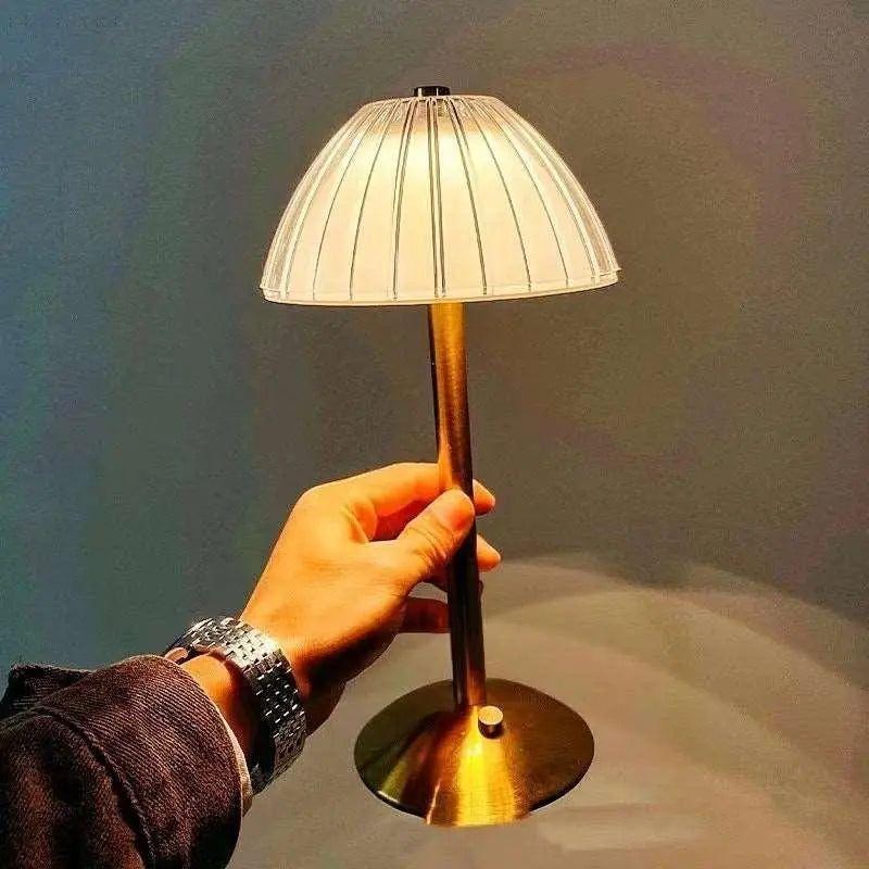 ElegantTouch- Lampe de table LED réglable