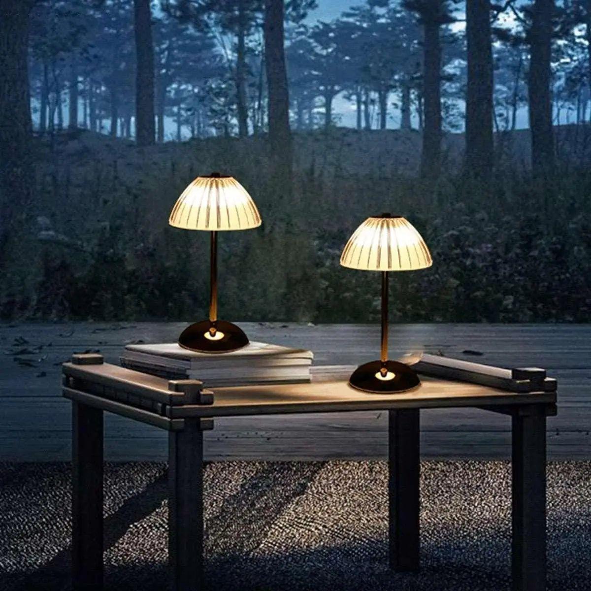 LumiCryst – Lampe en cristal LED sans fil avec commande tactile
