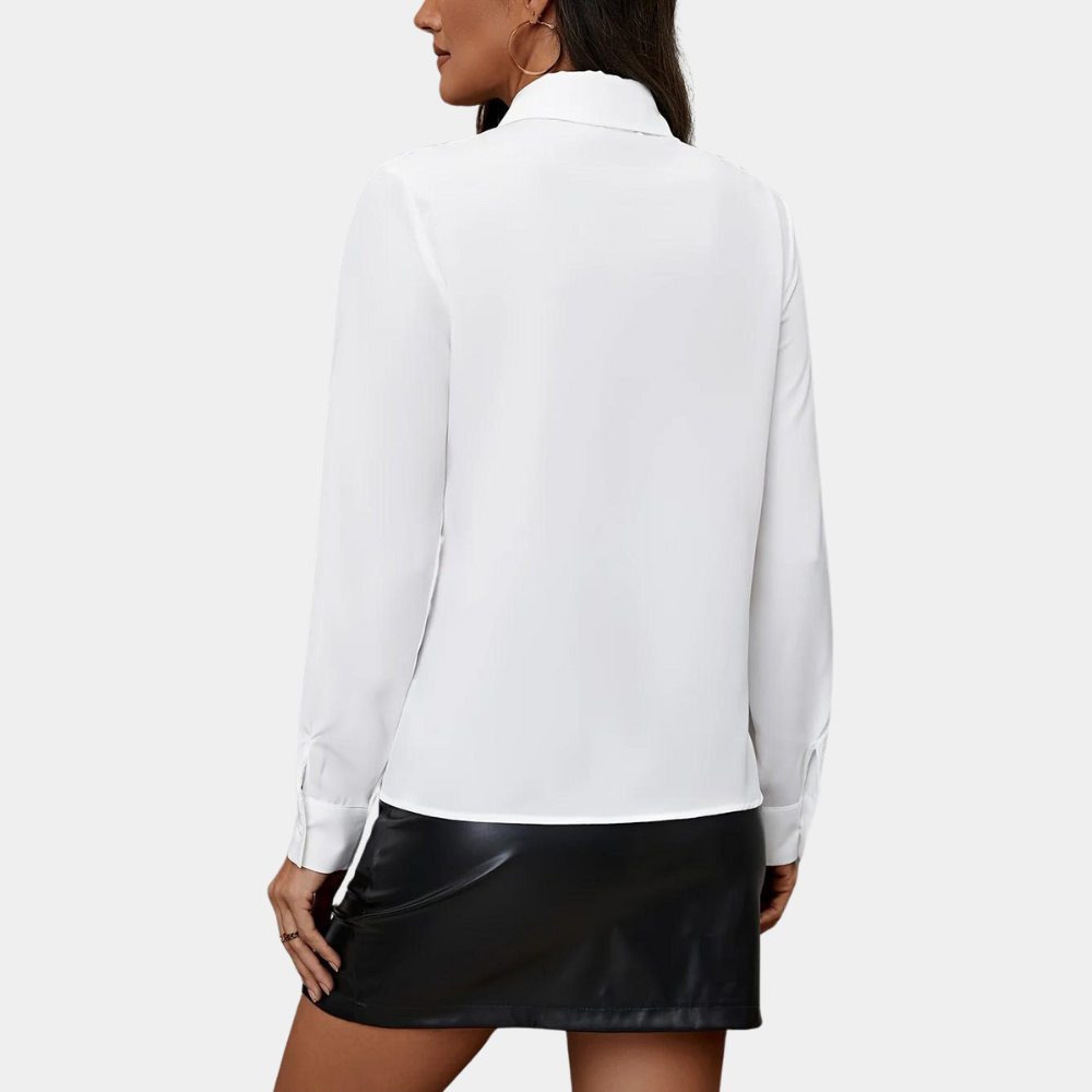 Clara – Blouse élégante à volants avec fermeture à boutons et manches longues