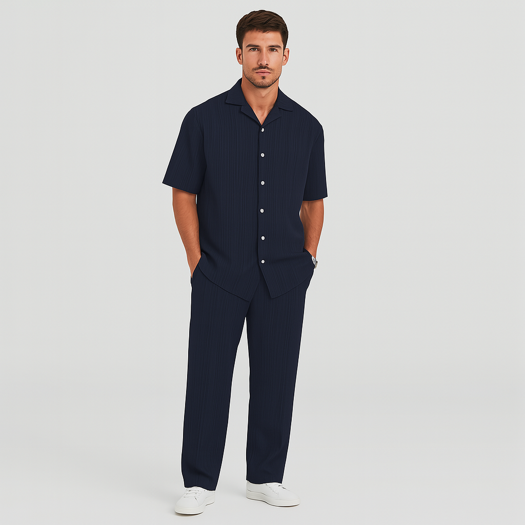 Ensemble d'entraînement pour hommes avec motif à rayures et manches courtes – haut à col à boutons et pantalon à taille élastique
