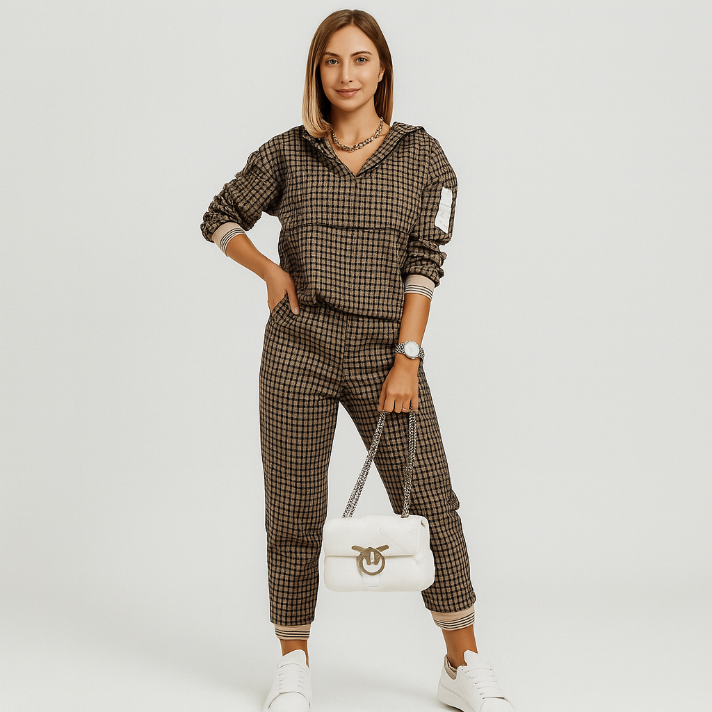 Ensemble d'entraînement élégant en deux pièces pour dames – Veste à carreaux avec fermeture éclair et pantalon étroit avec bande sur les côtés