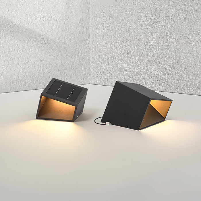 LumeCube – Lampe de jardin solaire moderne