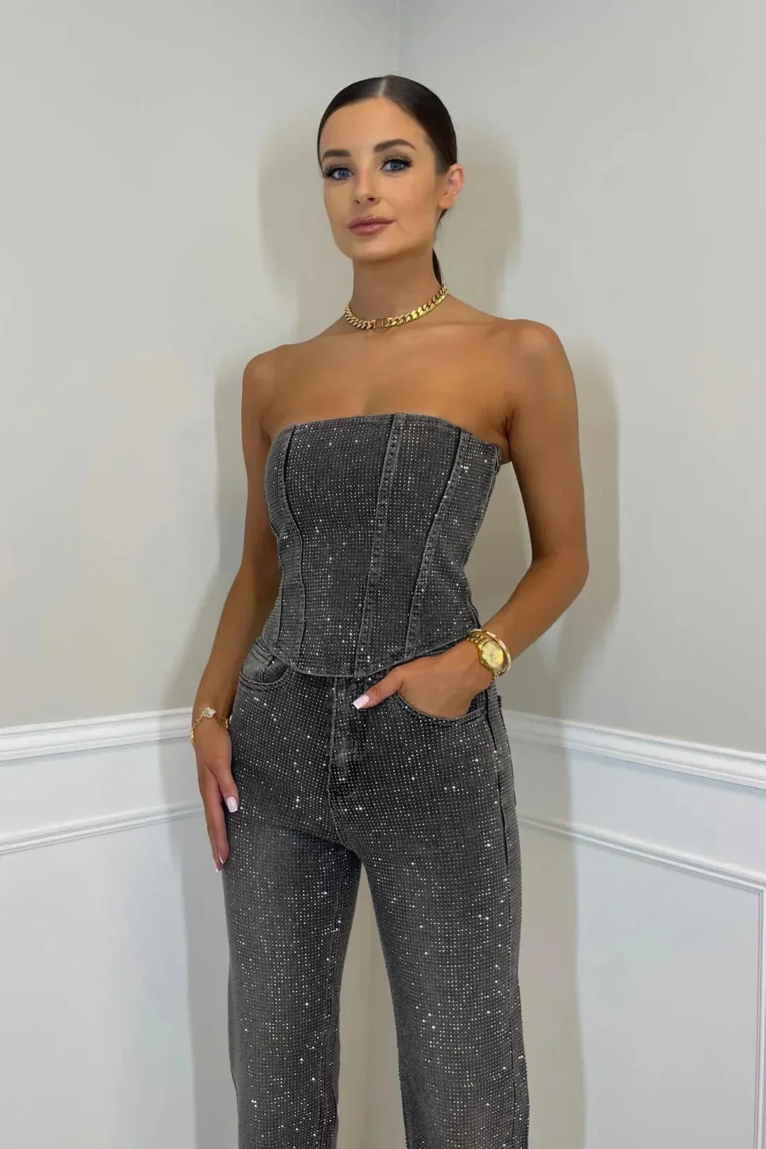 Sofia Combinaison Sans Dos – Élégance et Confort avec Jambes Amples