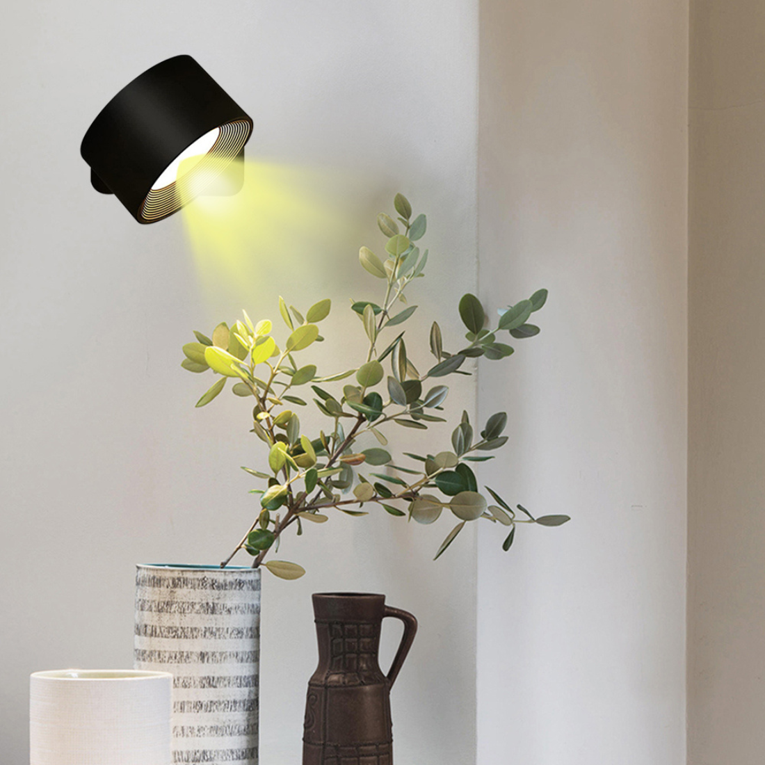 Illuminate - Luminaire LED mural ajustable