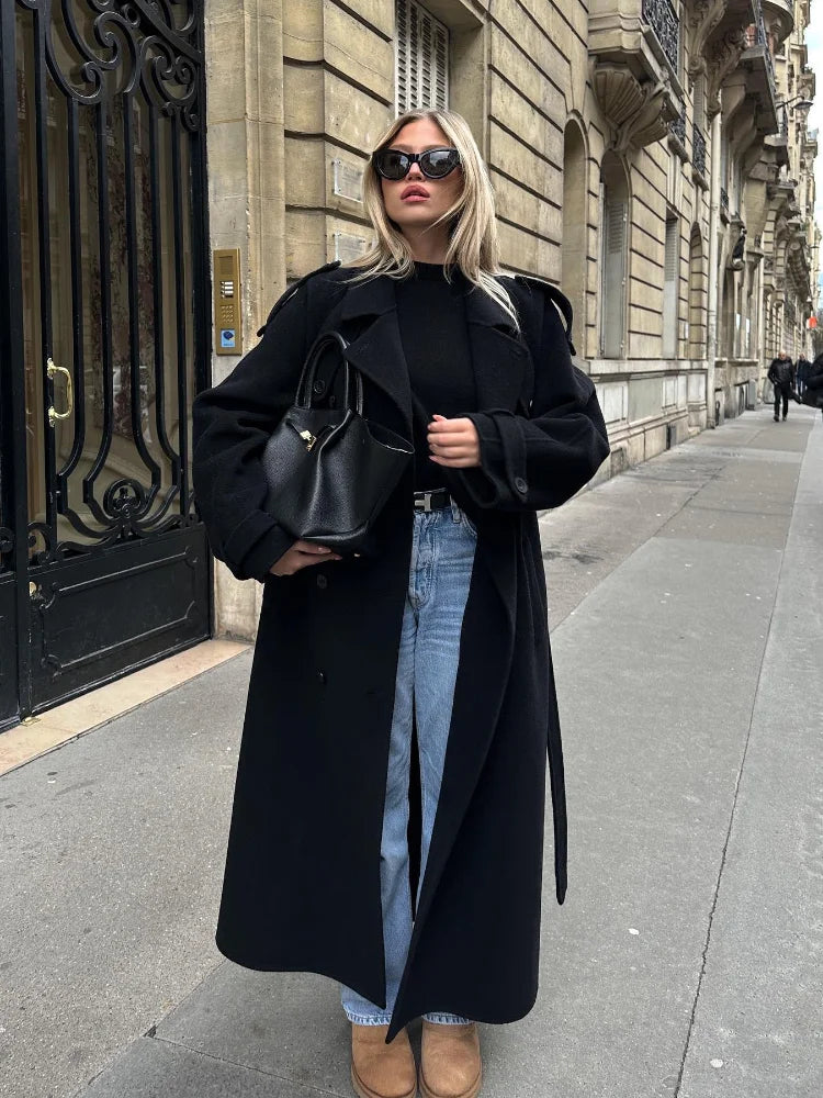 Manteau long élégant Noemi en laine avec ceinture