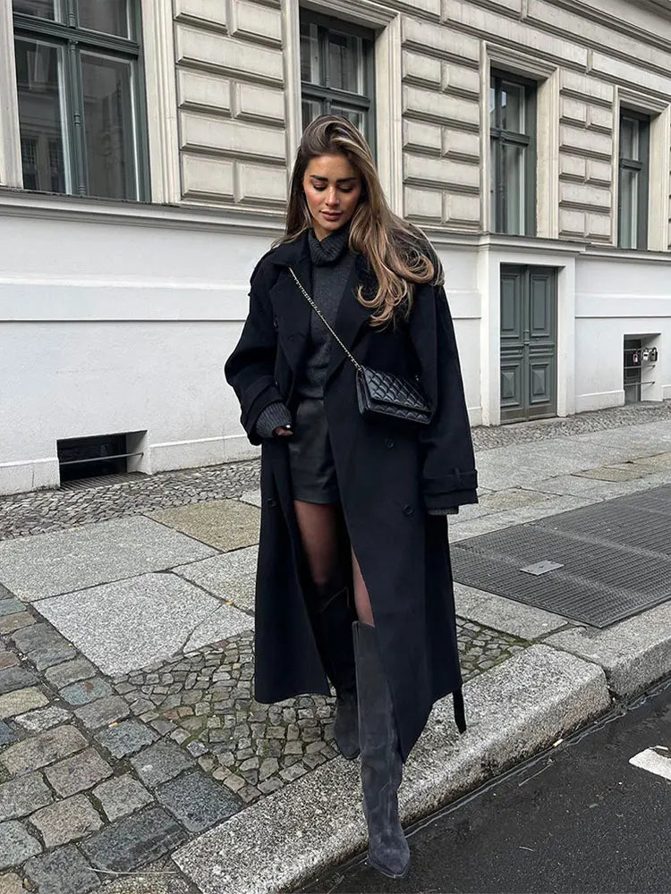 Manteau long élégant Noemi en laine avec ceinture