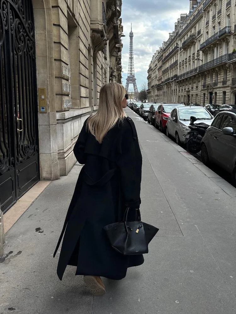 Manteau long élégant Noemi en laine avec ceinture