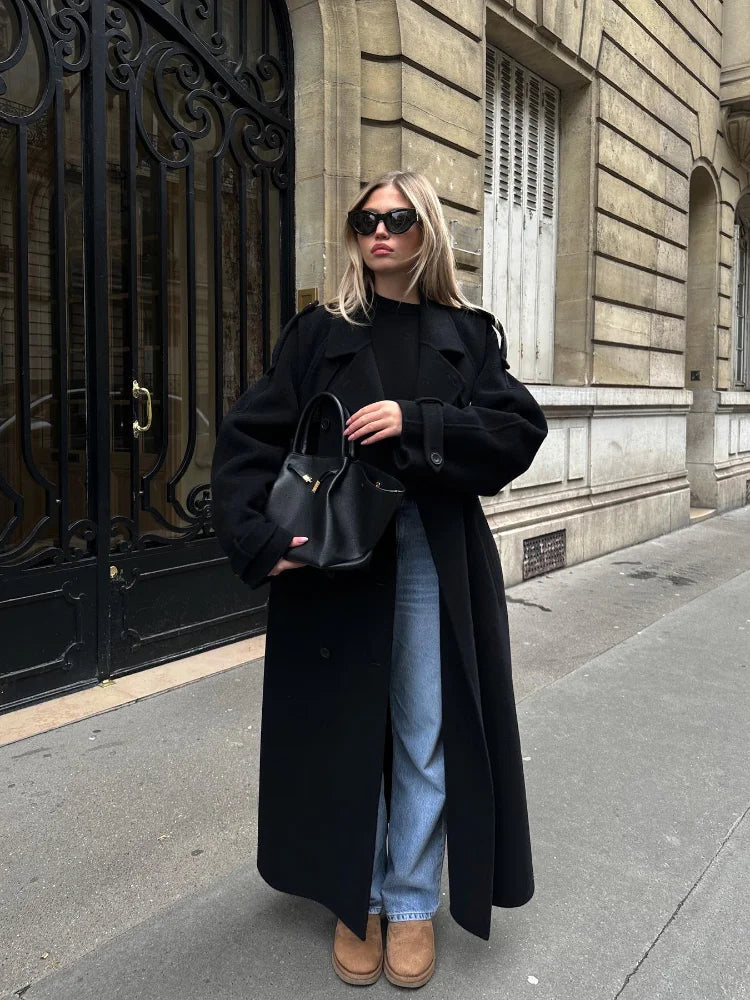 Manteau long élégant Noemi en laine avec ceinture