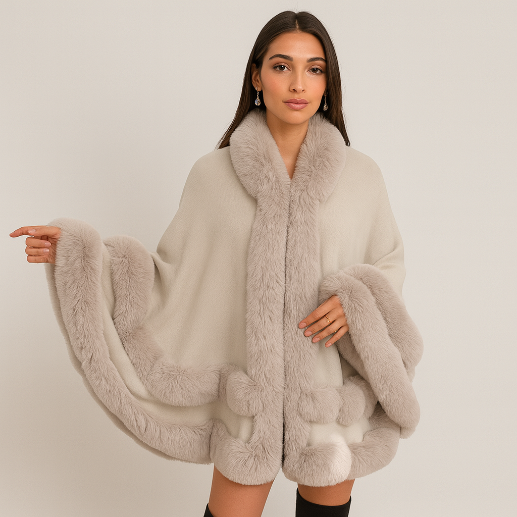Friedela | Cape avec revêtement doux et capuche en taille surdimensionnée