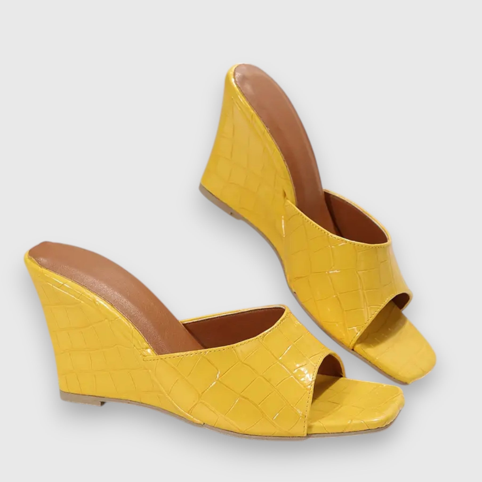Lucy - Sandales à plateforme carrées à texture crocodile