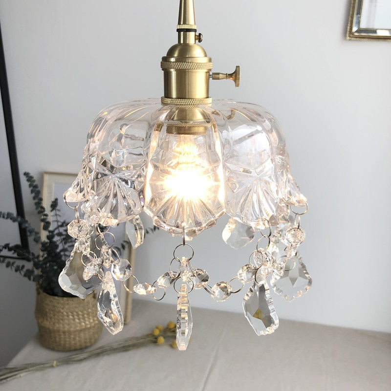 LumiGlace - Pendentif élégant avec un design en verre cristal transparent