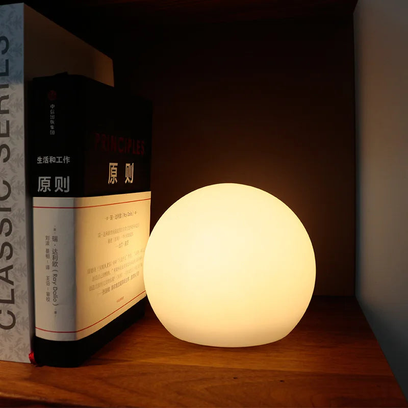 Lampe de table à boule LED LumiSphere
