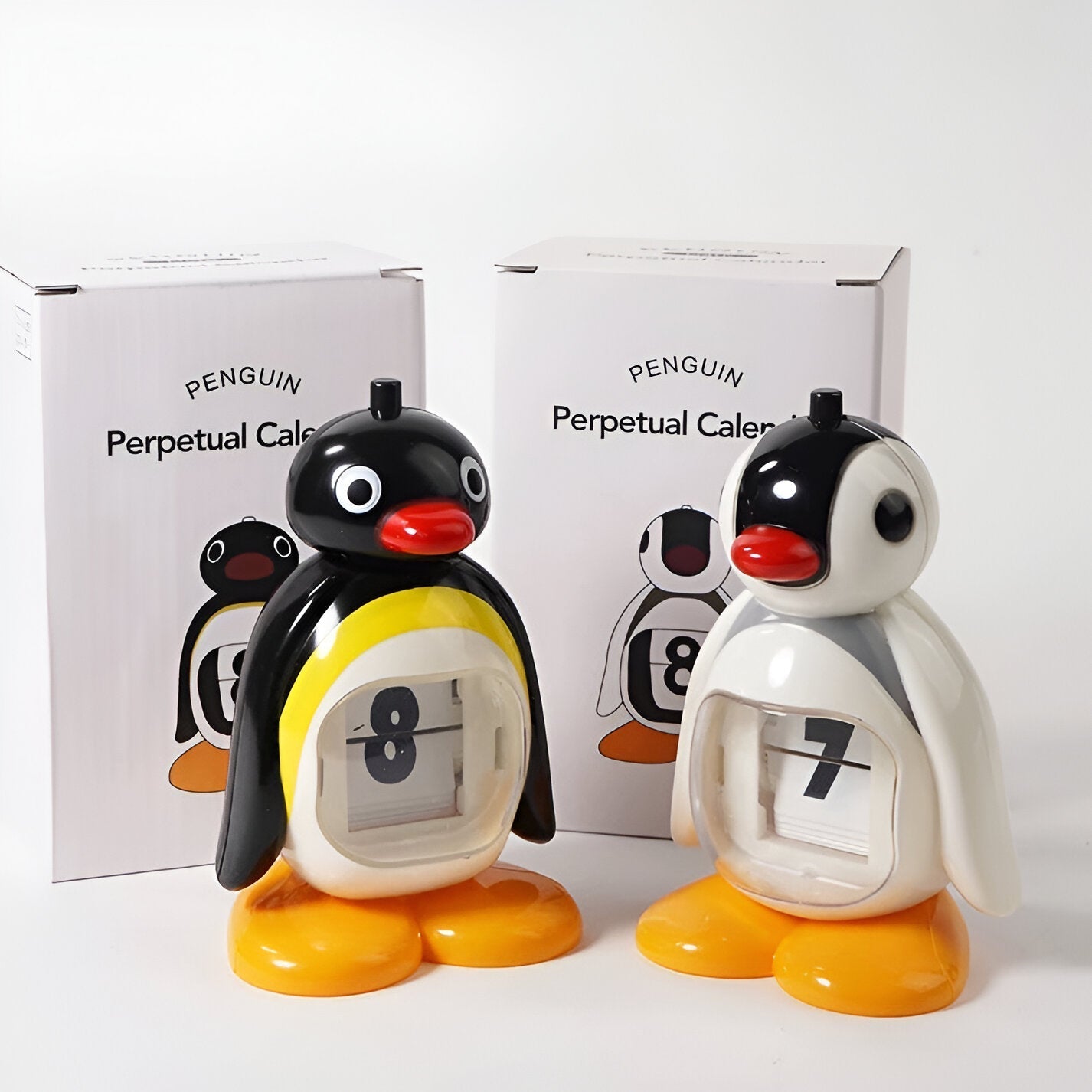 WaddleTime - Adorable calendrier de bureau à rabat Pingouin
