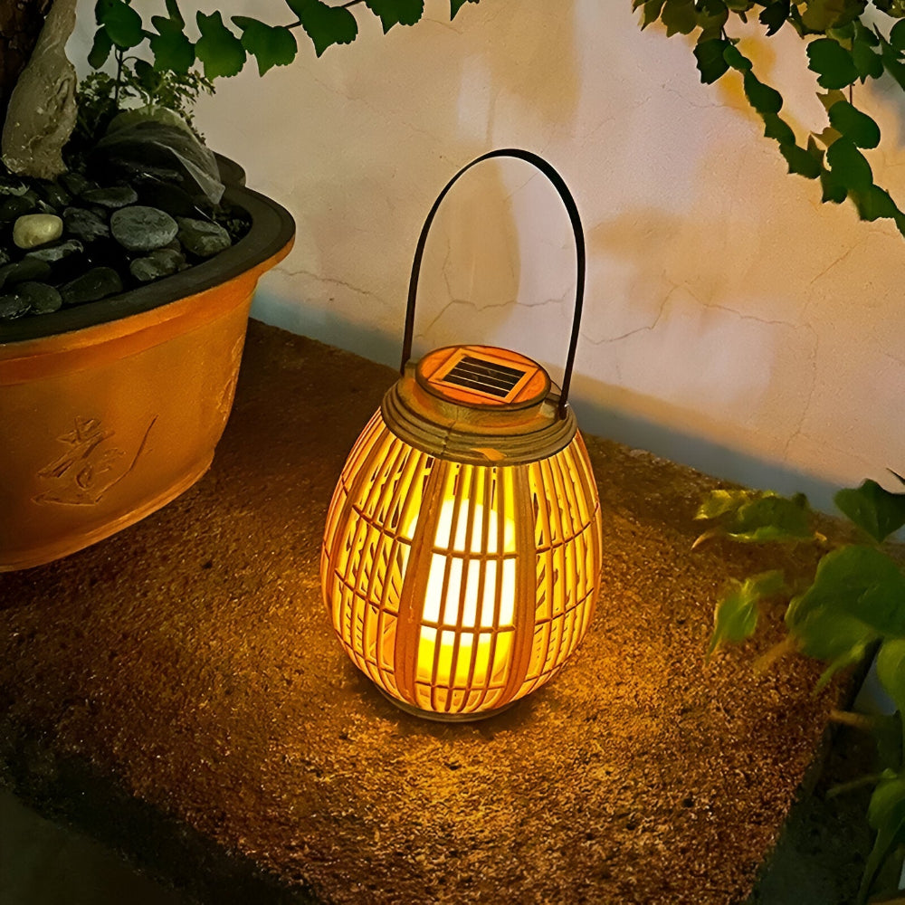 Lanterne solaire SunWeave en rotin élégant – Éclairage sophistiqué pour une ambiance extérieure