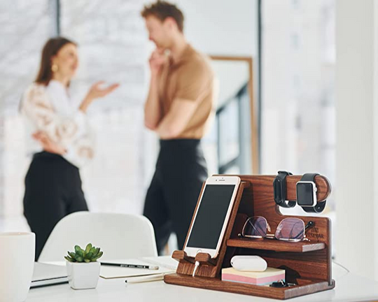 Station d'accueil Oliver DeskMate – Station de chargement et organisateur de bureau en bois pour téléphones et accessoires