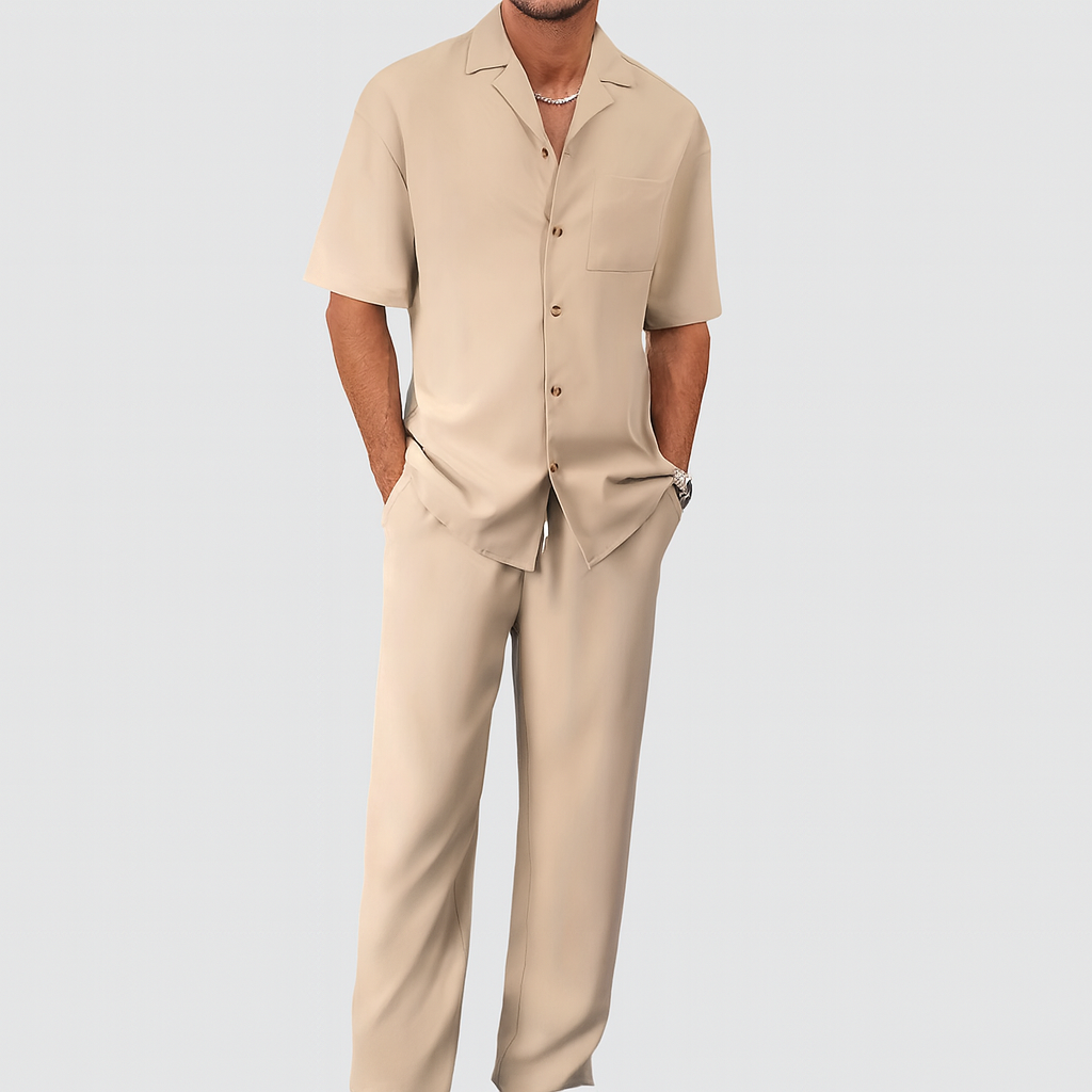Ensemble d'entraînement pour hommes avec motif à rayures et manches courtes – haut à col à boutons et pantalon à taille élastique