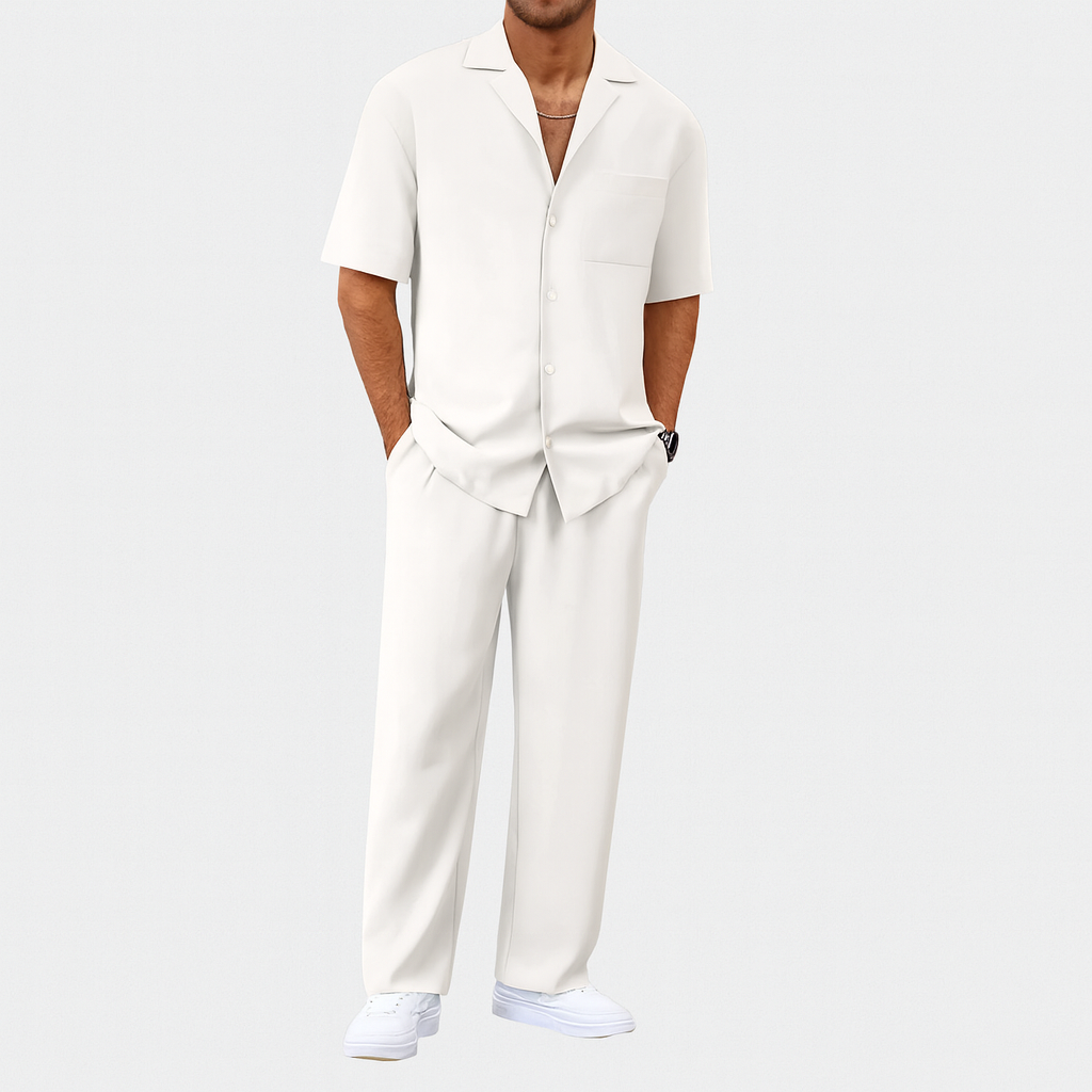 Ensemble d'entraînement pour hommes avec motif à rayures et manches courtes – haut à col à boutons et pantalon à taille élastique