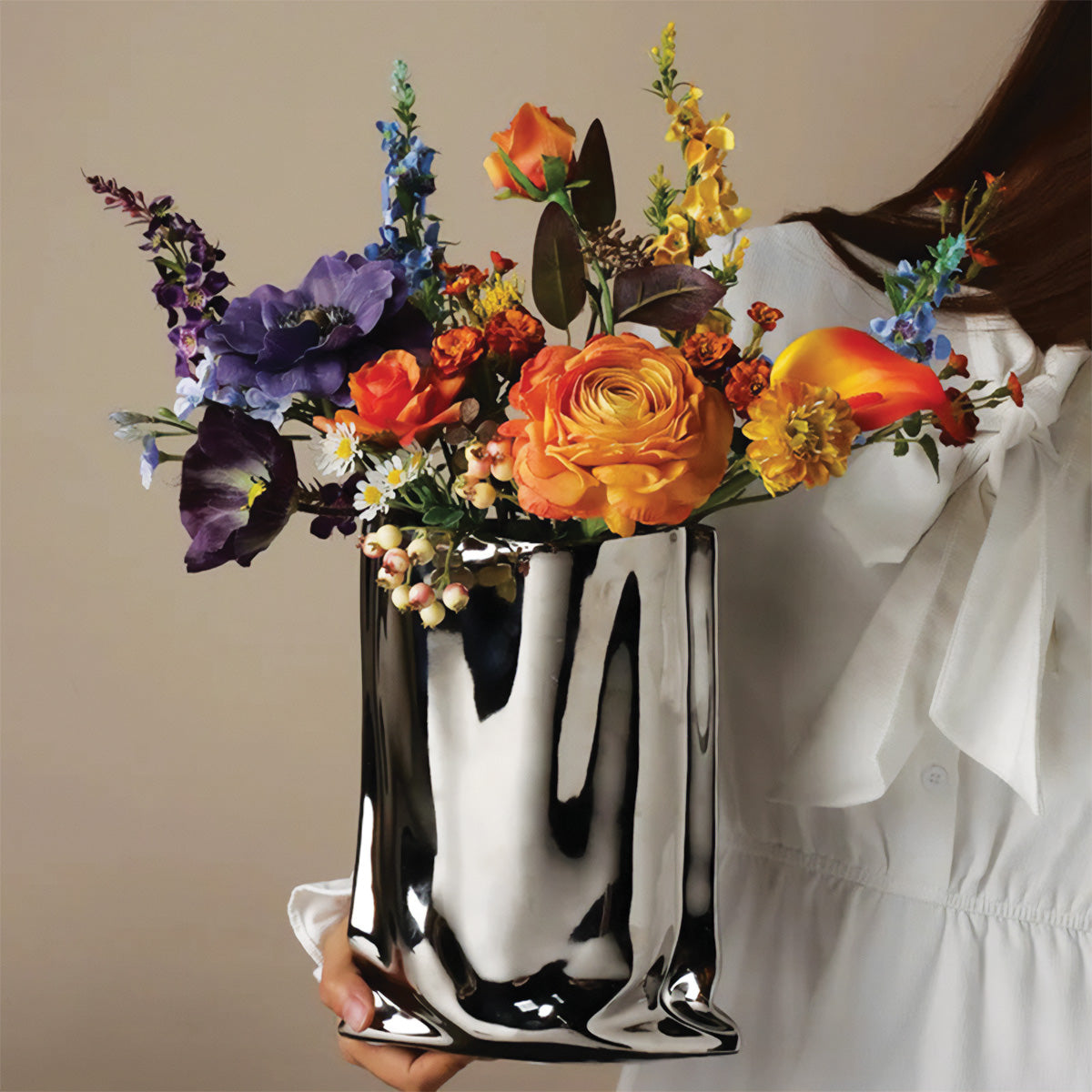 Vase CurvaVase Moderne Sculpturale – Design Courbé Élégant pour une Décoration Stylée