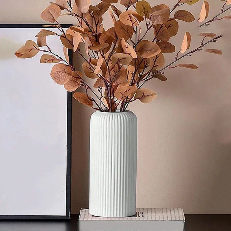 LineaForm - Vase artistique moderne en céramique à rayures