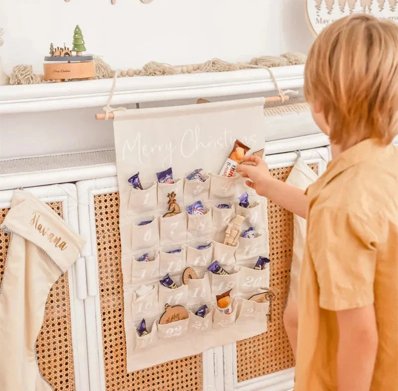 Calendrier de l'Avent accroché au mur Décoration intérieure