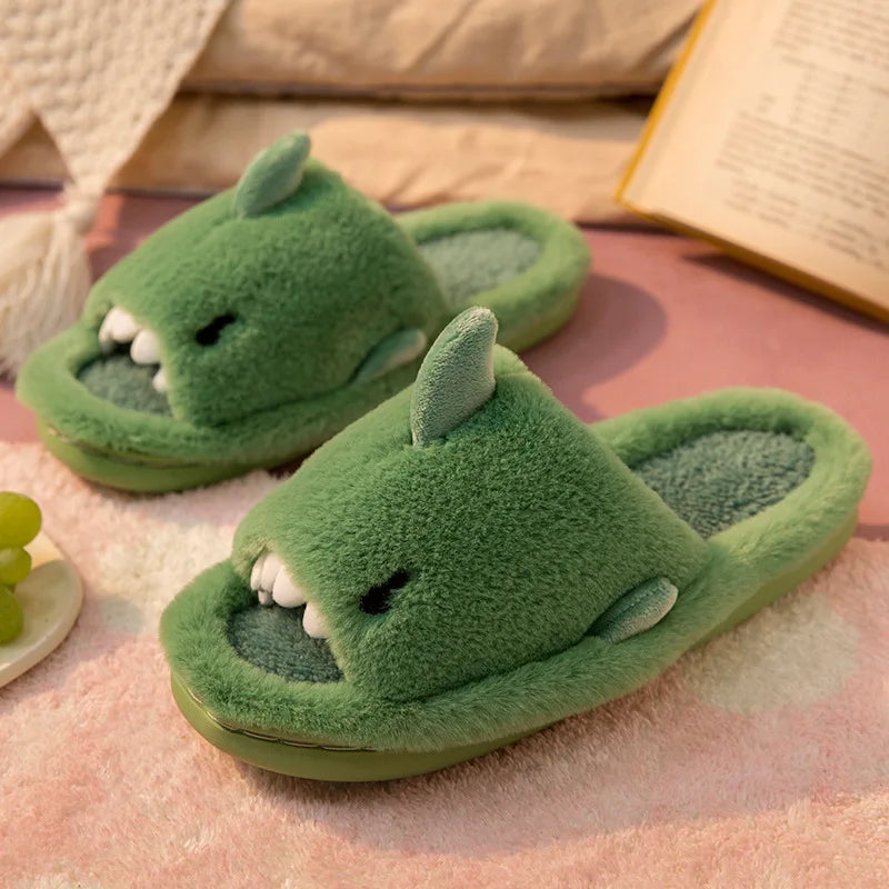 SharkSnug - Chaussons en peluche requin dessin animé pour enfants