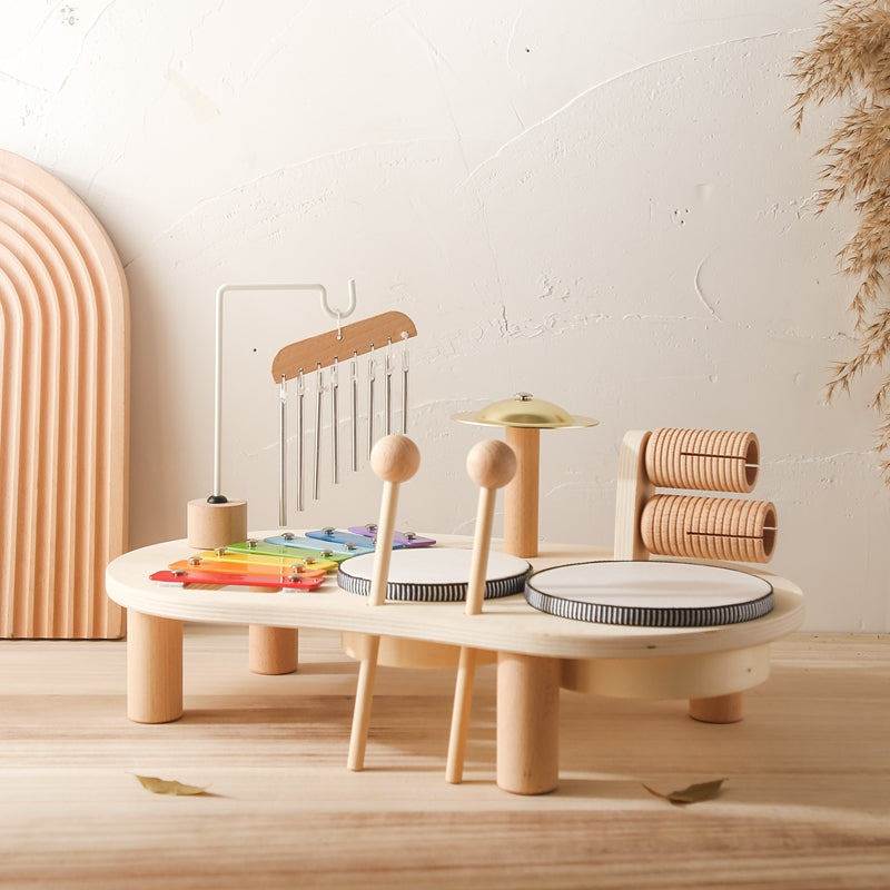 MelodyPlay Table de musique en bois – Instrument pédagogique tout-en-un pour tout-petits, avec tambours, xylophone et métallophones