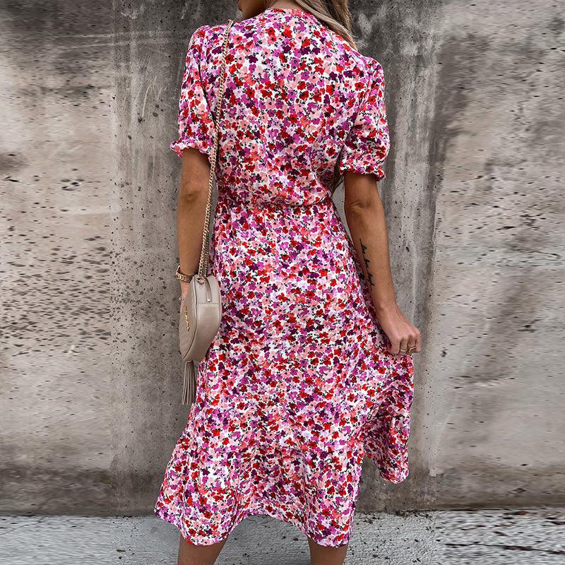 Belinda - Élégante robe midi à fleurs avec charme en V